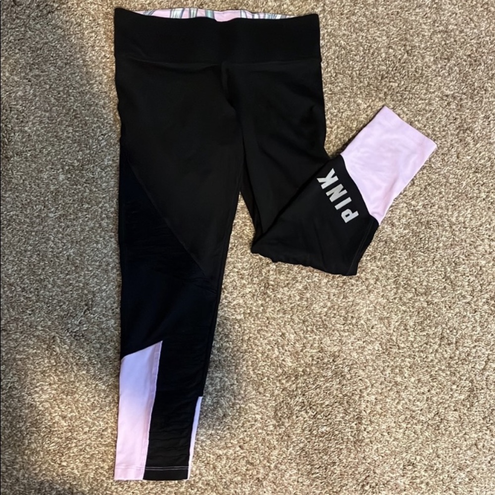 Victoria secret pink/Black Pink Yogas, Tropical print/Size Small